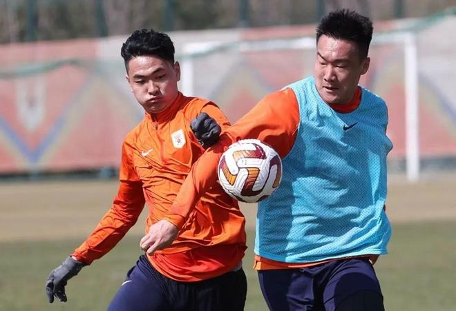 南宫娱乐-板球常规赛，江畔闪电队与燕赵玄武队逆转，体能对抗拉满！逆风翻盘的范本(板球运动简介)