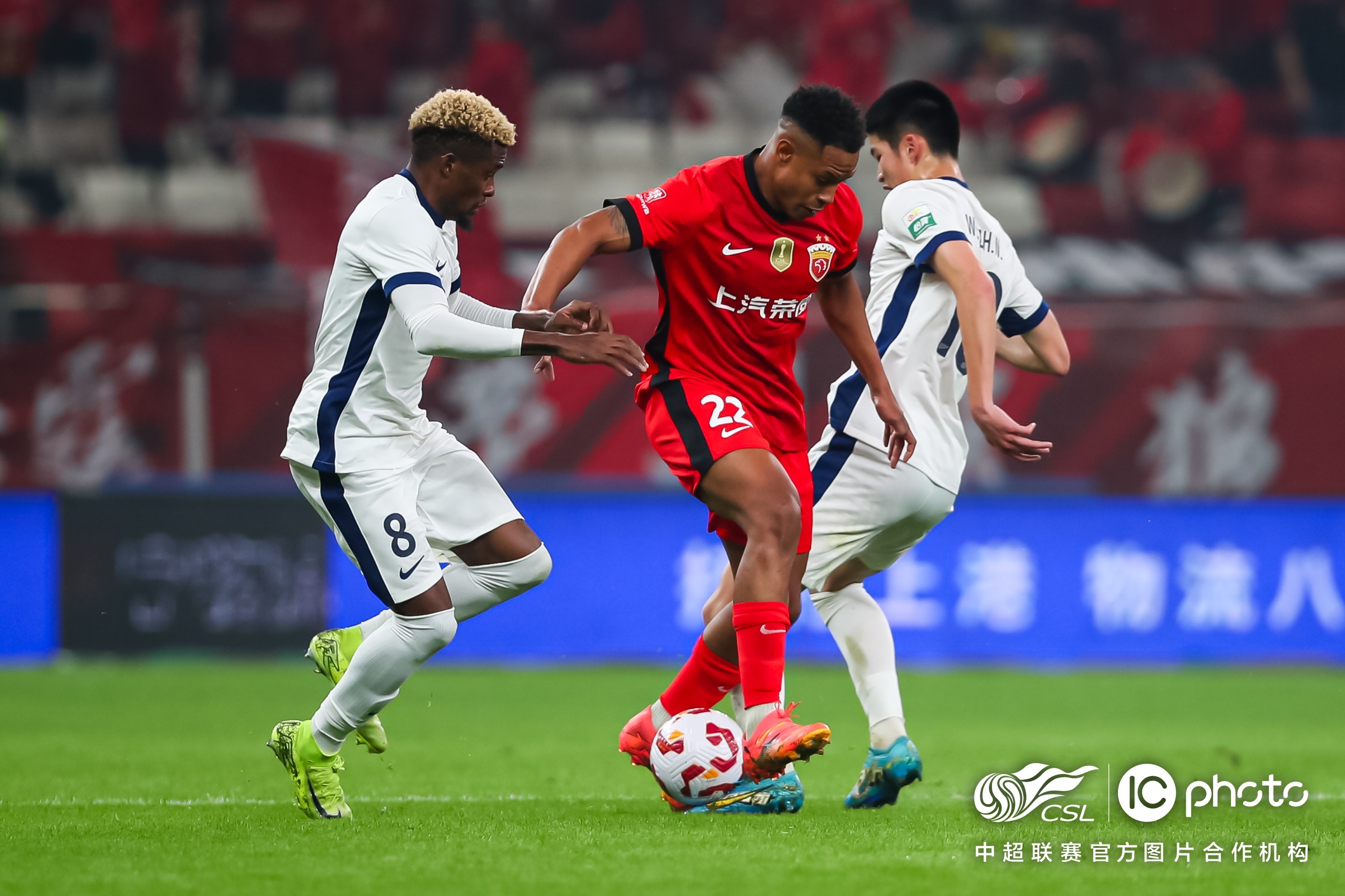 南宫28-赛地聚焦——葡超今晨热度飙升;广州队状态回暖;质疑声仍在;球探报告显示潜力的简单介绍