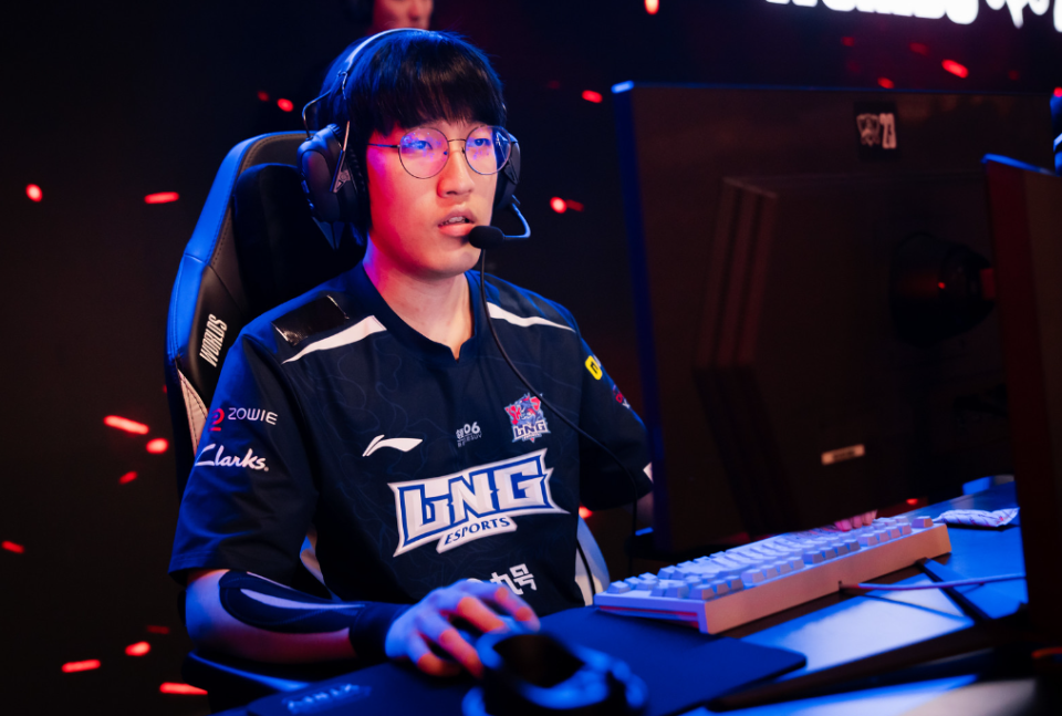 南宫娱乐-包含Scout迎来五赛季高光表现,公牛球迷沸腾!的词条