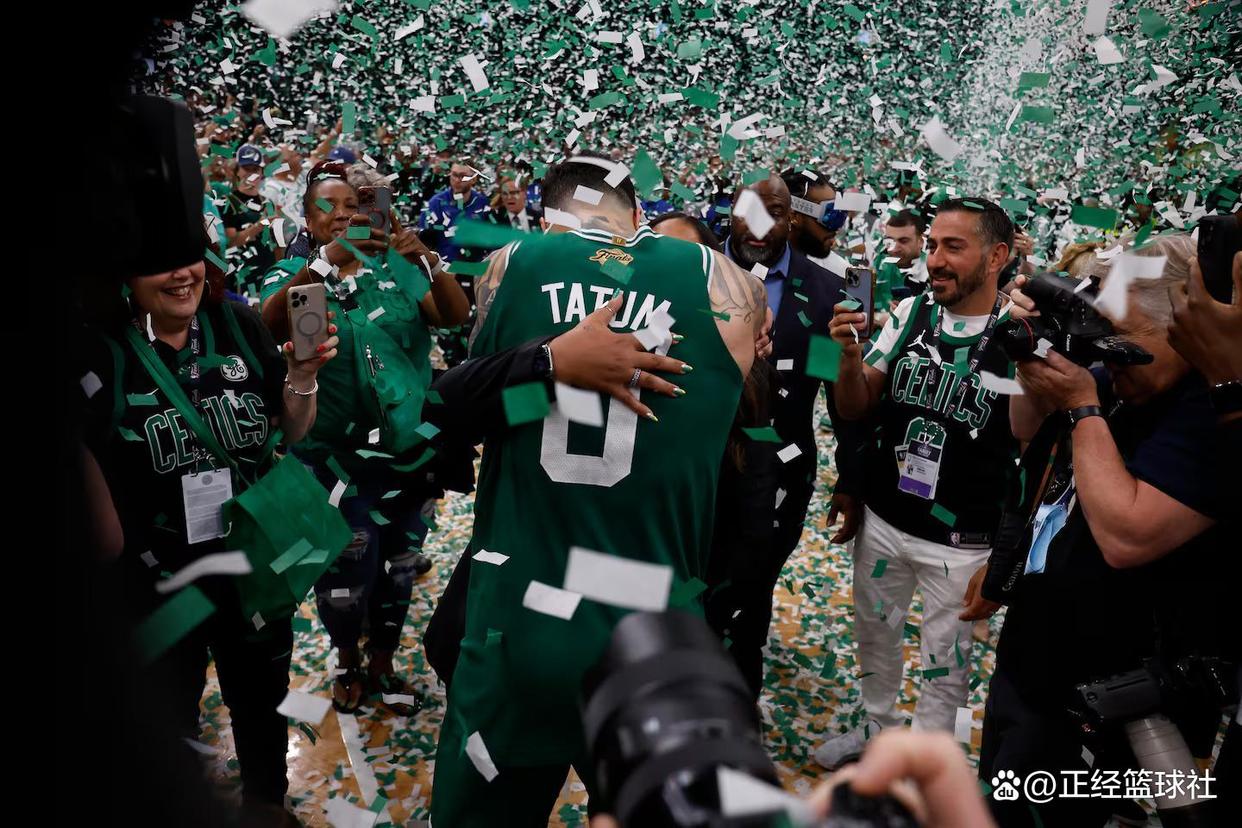 南宫娱乐-塔图姆在雄鹿比赛中大胜，赛况扑朔迷离引发热议！的简单介绍